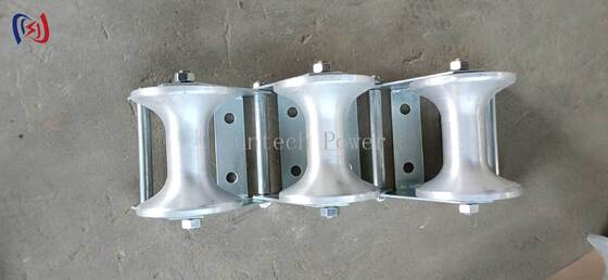 পেশাদার 10-20KN নামমাত্র লোড ক্যাবল পিথহেড রোলার ম্যানহোল প্রবেশ সুরক্ষার জন্য ক্ষয় প্রতিরোধী টেকসই পলিথিলিন নির্মাণের সাথে