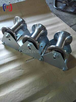 পেশাদার 10-20KN নামমাত্র লোড ক্যাবল পিথহেড রোলার ম্যানহোল প্রবেশ সুরক্ষার জন্য ক্ষয় প্রতিরোধী টেকসই পলিথিলিন নির্মাণের সাথে