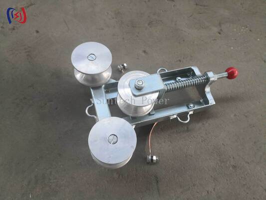 পেশাদার 100A ম্যাক্স বর্তমান গ্রাউন্ডিং ব্লক 50mm নীচের ব্যাসার্ধ এবং নিরাপদ বৈদ্যুতিক গ্রাউন্ডিং জন্য ঢালাই ইস্পাত উপাদান সঙ্গে