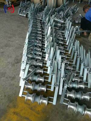 5 কেএন নামমাত্র লোডের সাথে বান্ডেল কন্ডাক্টর ইনস্টলেশনের জন্য ভারী দায়িত্ব তিন স্কেভ স্ট্রিংিং ব্লক