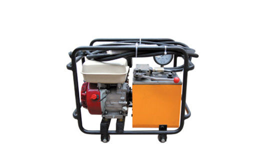 উচ্চ চাপের হাইড্রোলিক পাম্প সহ হাইড্রোলিক ক্রাম্পিং সরঞ্জামগুলি কাটার জন্য পাওয়ার সাপ্লাইয়ের জন্য কম্প্রেসিং এবং পাঞ্চিং মেশিনগুলি