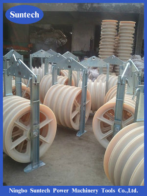 কন্ডাক্টরের জন্য 822mm ACSR 630 MC নাইলন শেভ ওভারহেড লাইন স্ট্রিংিং ব্লক