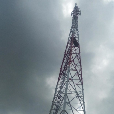 যোগাযোগের জন্য গ্যালভানাইজড 220kv ল্যাটিস স্ট্রাকচার ট্রান্সমিশন টাওয়ার
